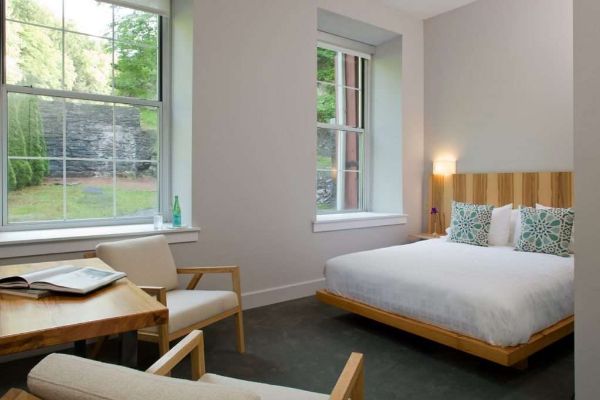 LEDGES HOTEL (Hawley)
